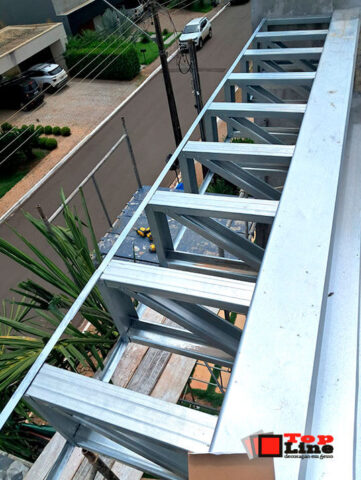 Parte Superior da Fachada em Steel Frame Glasroc | Projeto com Gesso - Casa em Condomínio - Londrina - PR